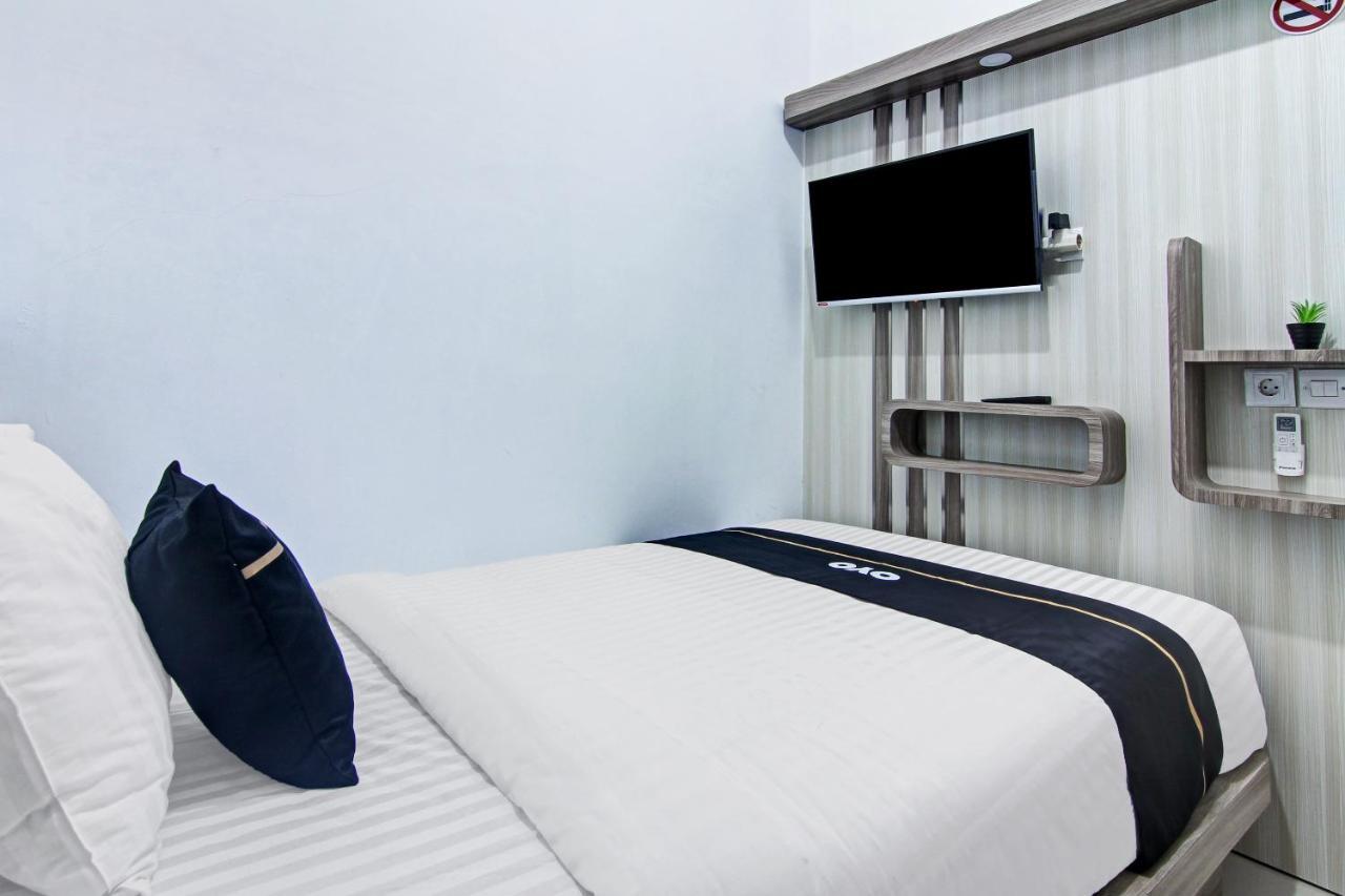 Oyo 90704 Nabila Residence Syariah Padang  Exterior foto